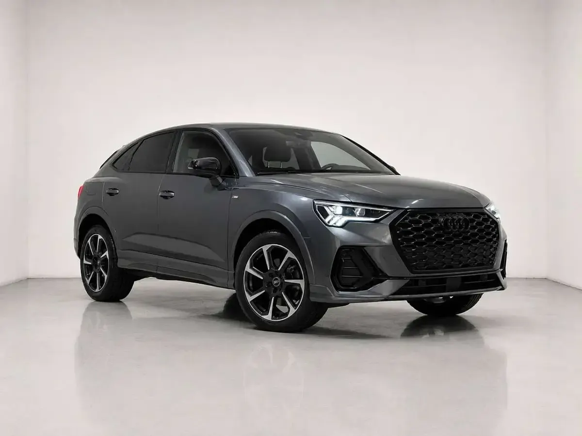 Usata Audi Q3 Sportback 150 CV (110 kW) 2023 Grigio daytona SUV
