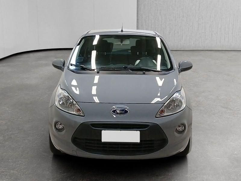 Usata Ford Ka Titanium 69 CV (50 kW) 2016 Grigio Berlina