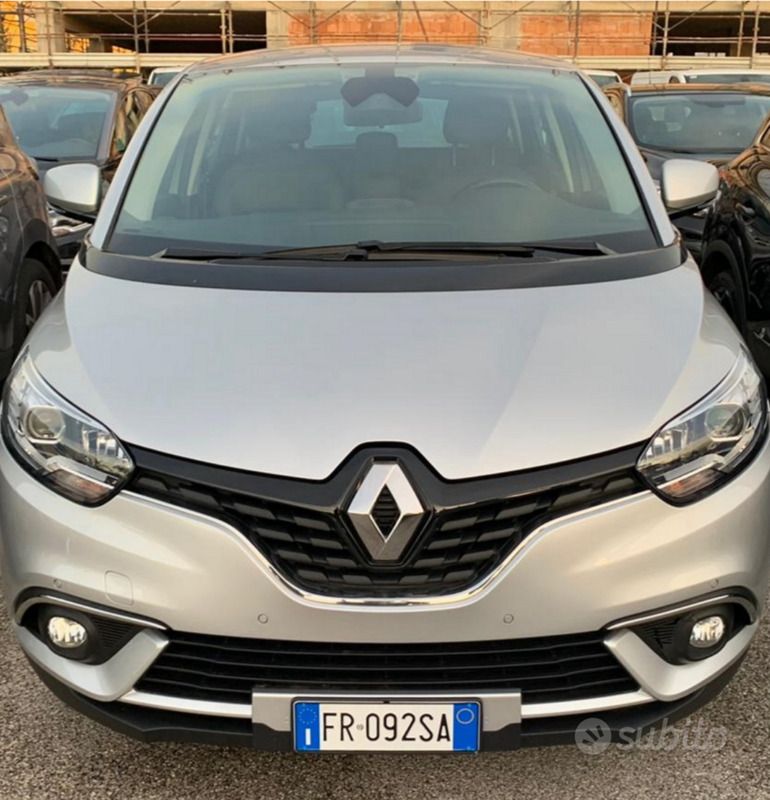 Usata Renault Scénic IV 110 CV (80 kW) 2018 Grigio Monovolume