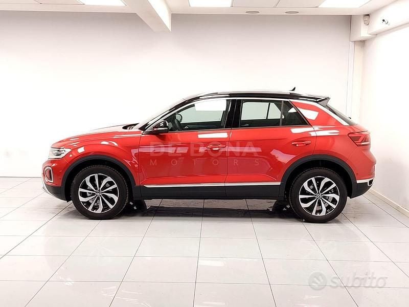 Usata VW T-Roc Style 116 CV (85 kW) 2024 Nero SUV