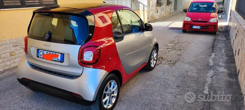 Usata Smart ForTwo Coupé Passion 71 CV (52 kW) 2017 Utilitaria