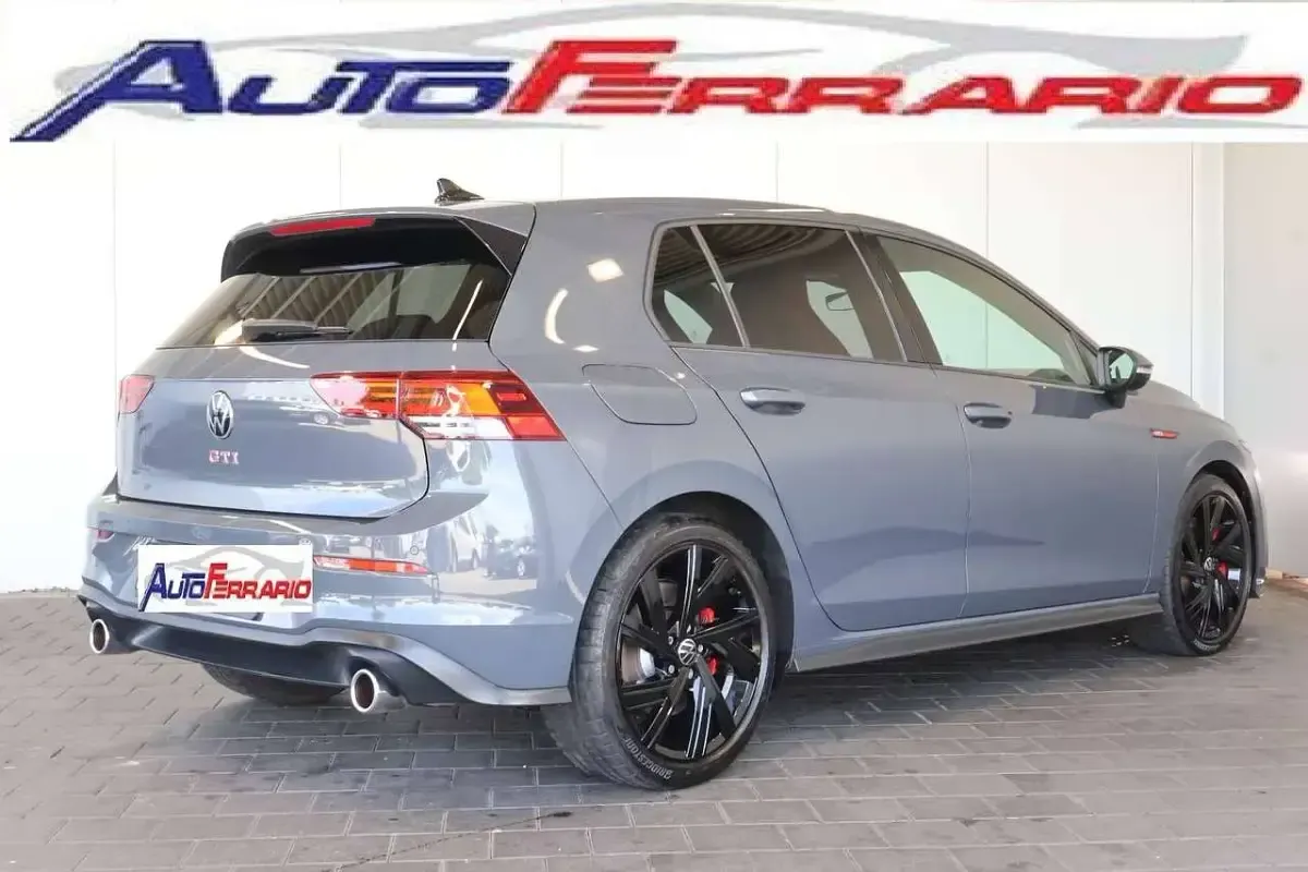 Usata VW Golf VIII GTI 245 CV (180 kW) 2022 Pastello Berlina