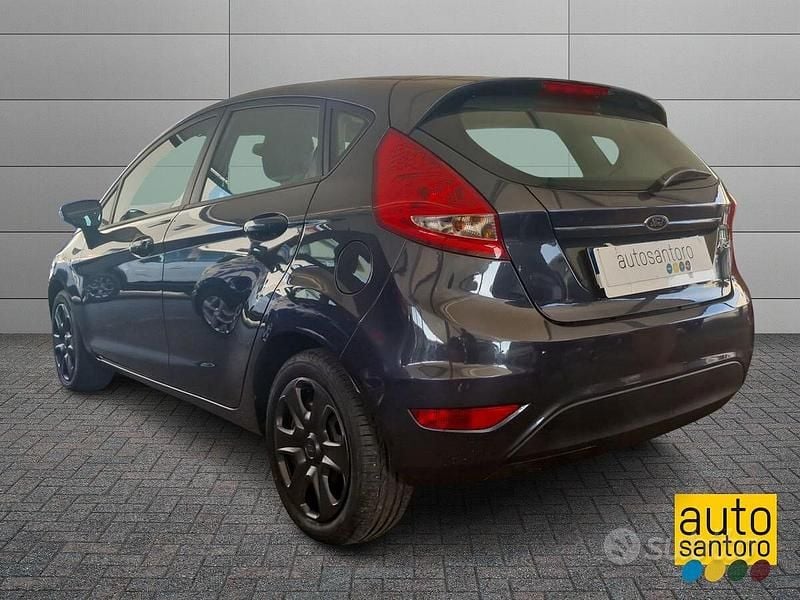 Usata Ford Fiesta 67 CV (49 kW) 2009 Blu Utilitaria