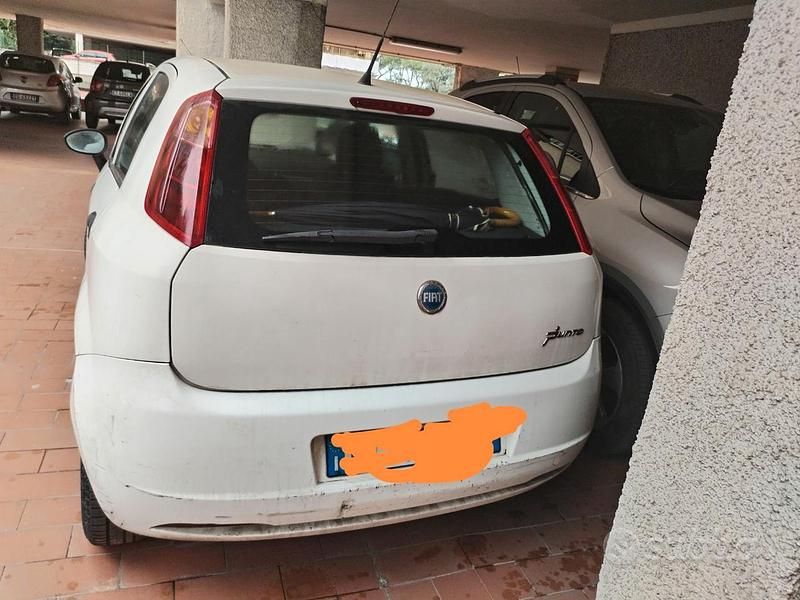 Usata Fiat Punto 75 CV (55 kW) 2007 Bianco Utilitaria