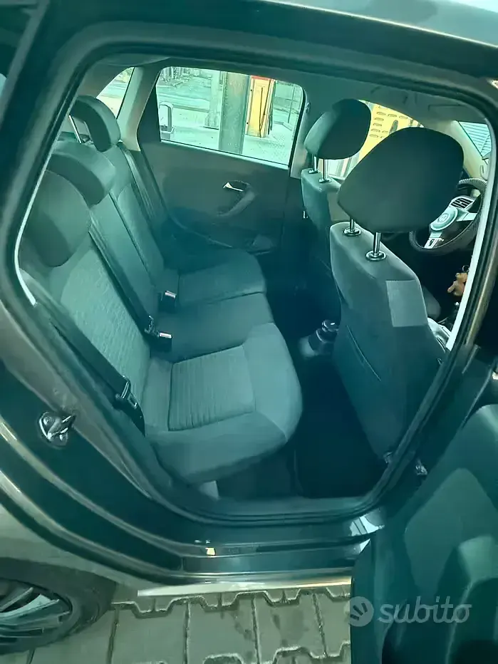 Usata VW Polo 69 CV (50 kW) 2012 Grigio Utilitaria