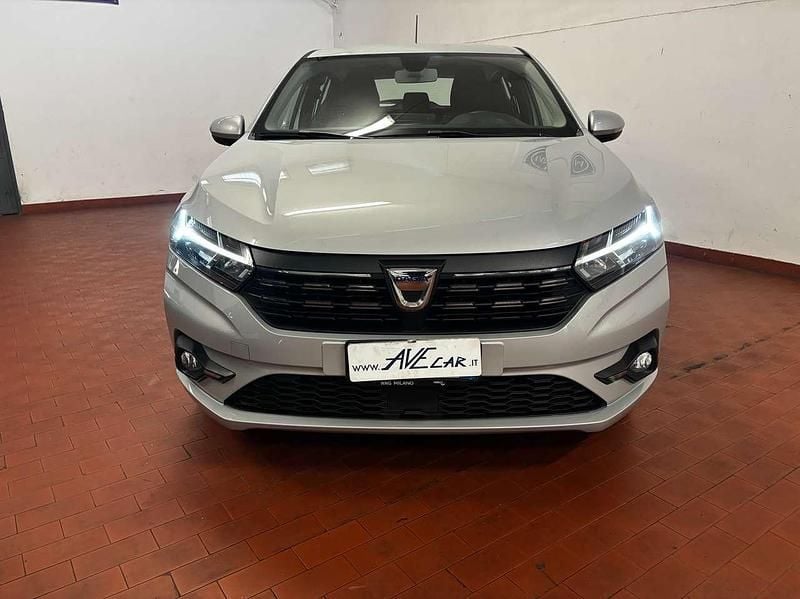 Usata Dacia Sandero 101 CV (74 kW) 2021 Argento SUV