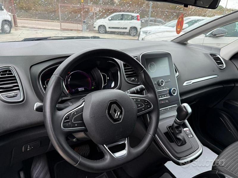Usata Renault Grand Scénic IV 150 CV (110 kW) 2019 Grigio Monovolume