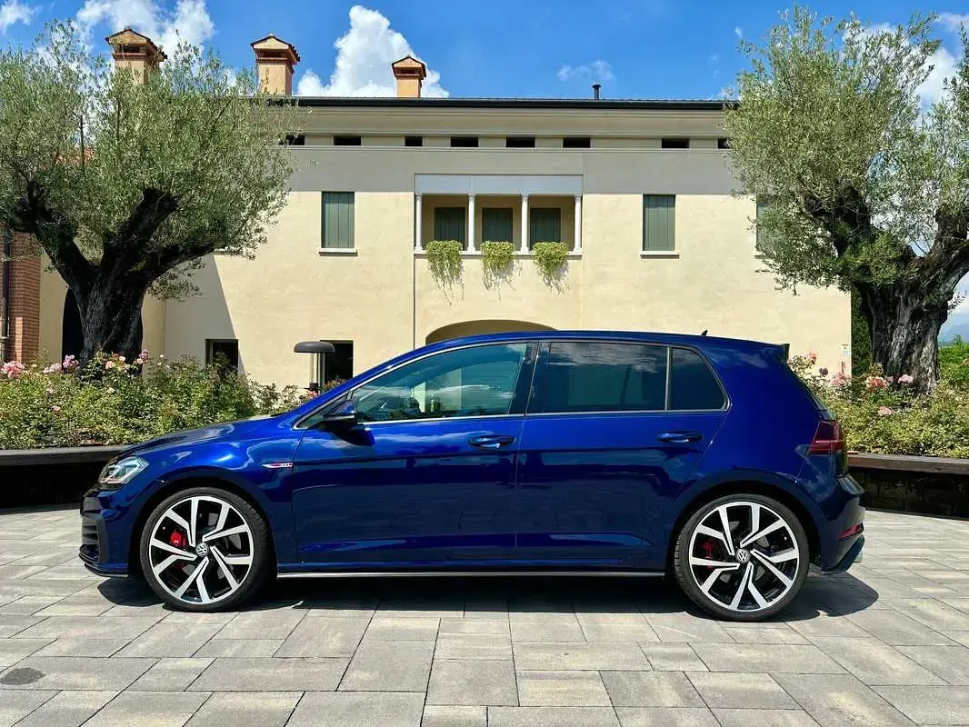 Usata VW Golf VII GTI 245 CV (180 kW) 2017 Blu/azzurro Berlina