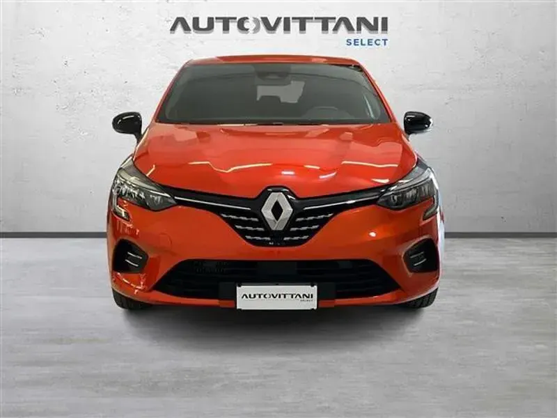 Usata Renault Clio Techno 91 CV (66 kW) 2023 Arancione Utilitaria