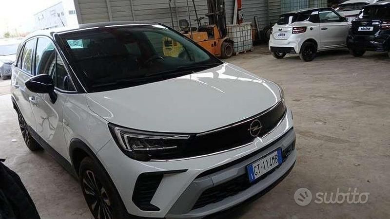 Usata Opel Crossland Elegance 131 CV (96 kW) 2024 Bianco SUV