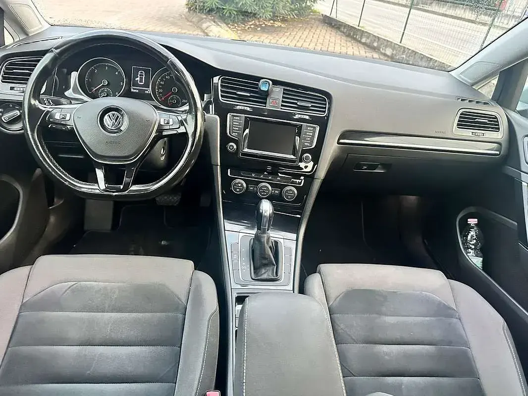 Usata VW Golf VII Highline 110 CV (80 kW) 2015 Berlina