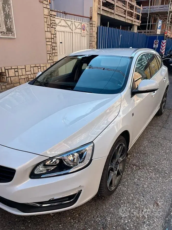 Usata Volvo V60 2018 Station wagon