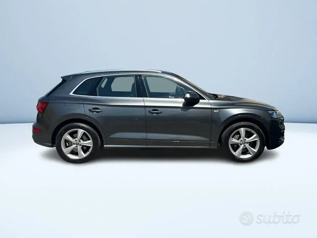 Usata Audi Q5 S-line plus 252 CV (185 kW) 2019 Grigio scuro metallizzato SUV