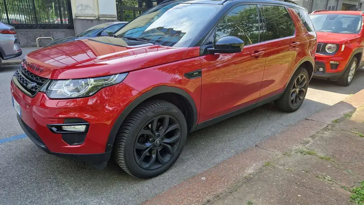 Usata Land Rover Discovery Sport HSE Luxury 179 CV (131 kW) 2016 Rosso SUV