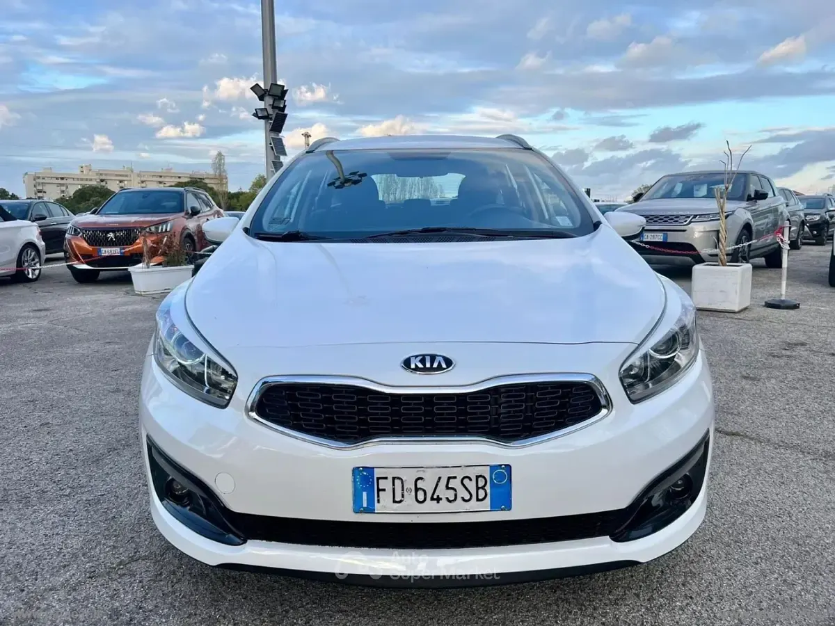 Usata Kia Ceed Sportswagon Active 110 CV (80 kW) 2016 Bianco Station wagon