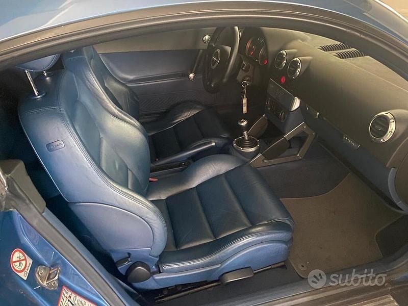 Usata Audi TT Ambiente 179 CV (131 kW) 2000 Blu/azzurro Coupé