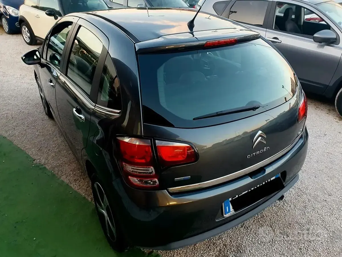 Gebraucht Citroën C3 Exclusive 75 PS (55 kW) 2016 Grau Kleinwagen