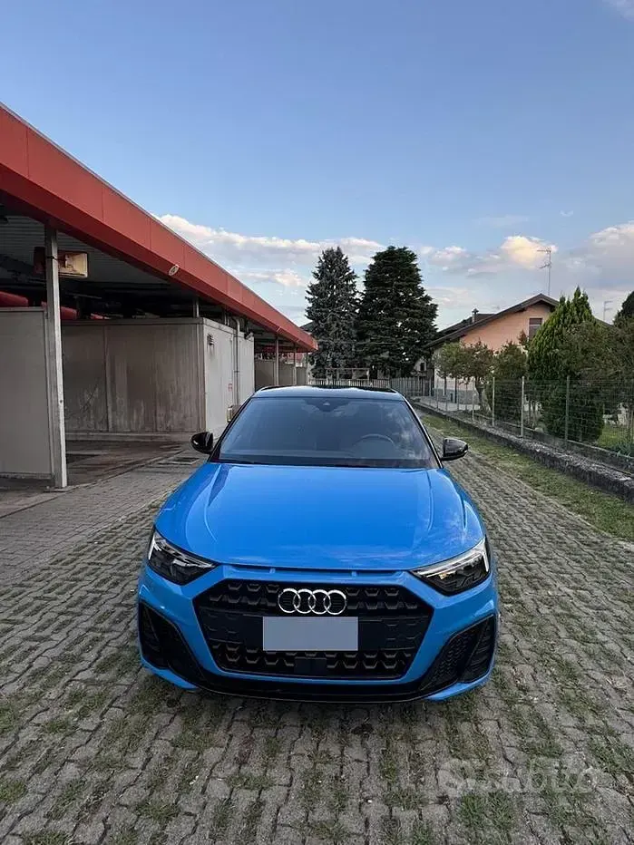 Usata Audi A1 S-Line 110 CV (80 kW) 2023 Bluazzurro SUV