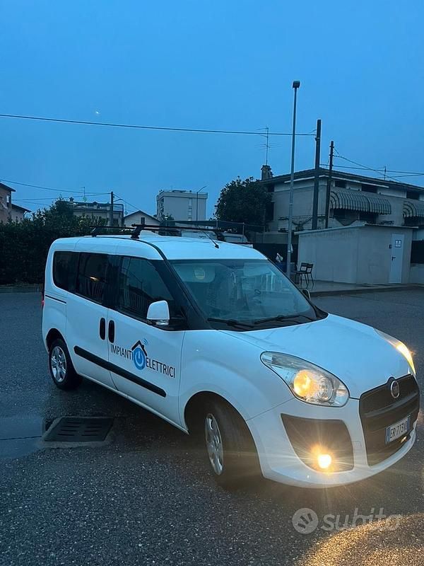 Usata Fiat Doblò 105 CV (77 kW) 2013 Bianco Monovolume