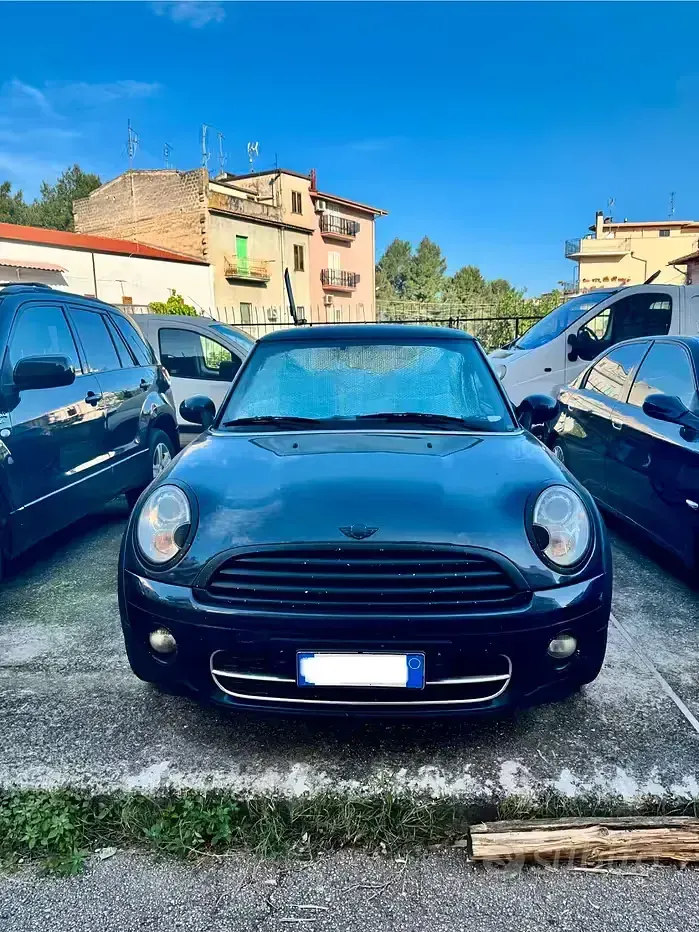 Usata Mini Cooper D 109 CV (80 kW) 2008 Nero Utilitaria