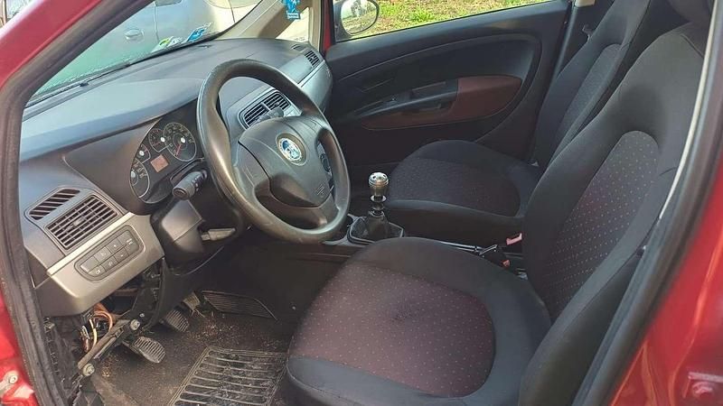 Usata Fiat Grande Punto Active 65 CV (47 kW) 2008 Utilitaria