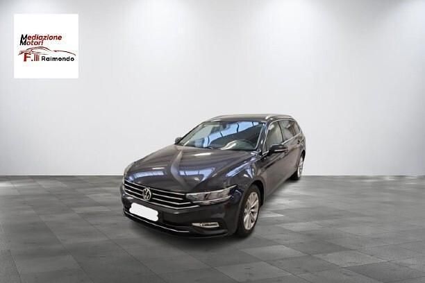Usata VW Passat Business 119 CV (87 kW) 2020 Nero Station wagon