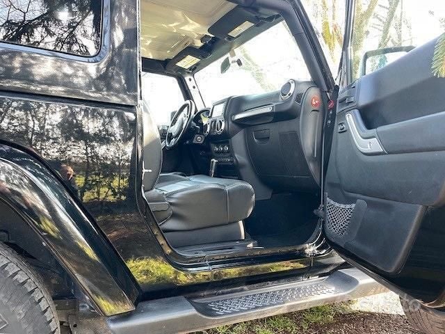 Usata Jeep Wrangler 200 CV (147 kW) 2011 Nero SUV