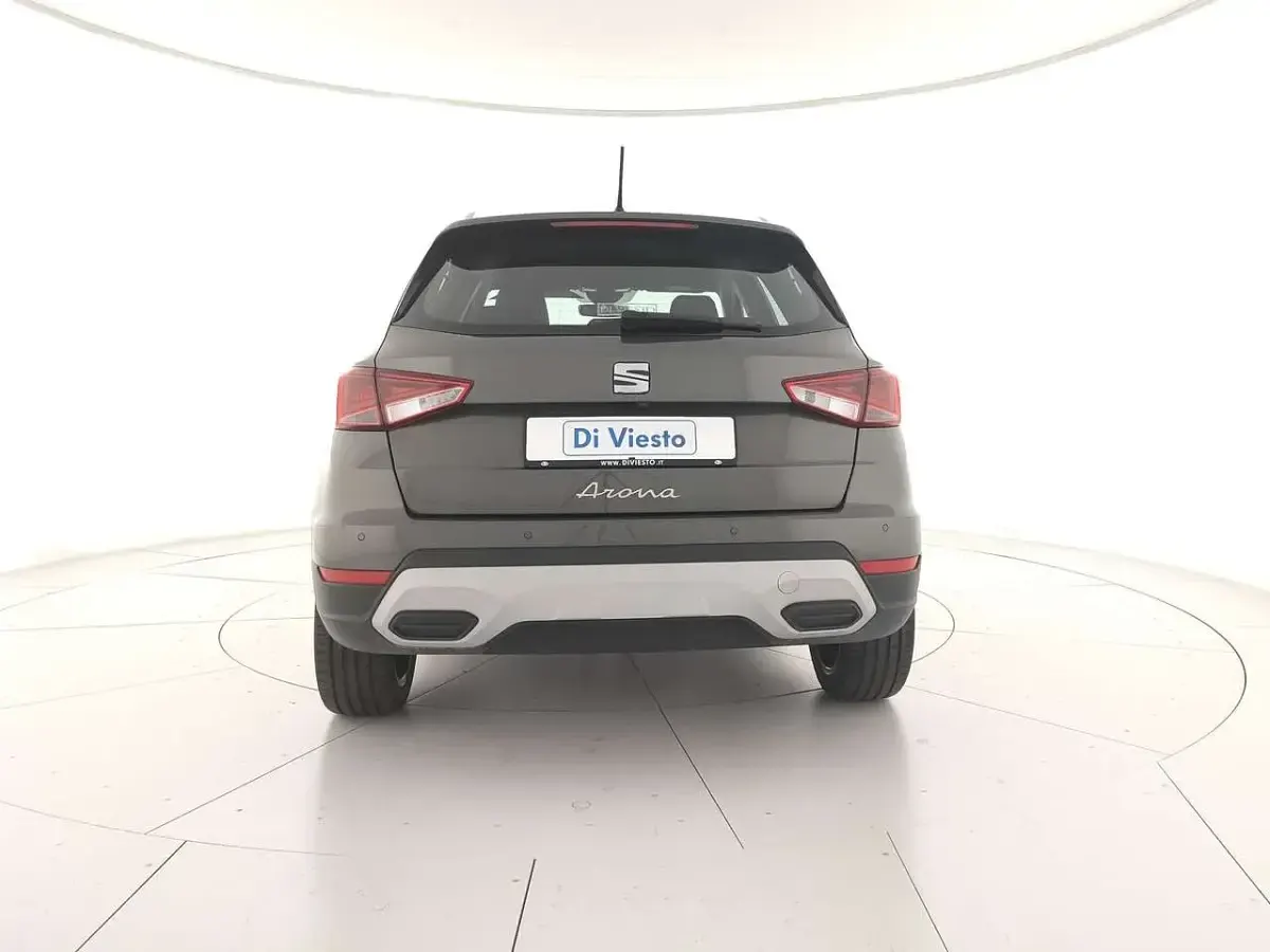 Usata Seat Arona Xperience 116 CV (85 kW) 2024 Grigio cliff magnetic tech SUV
