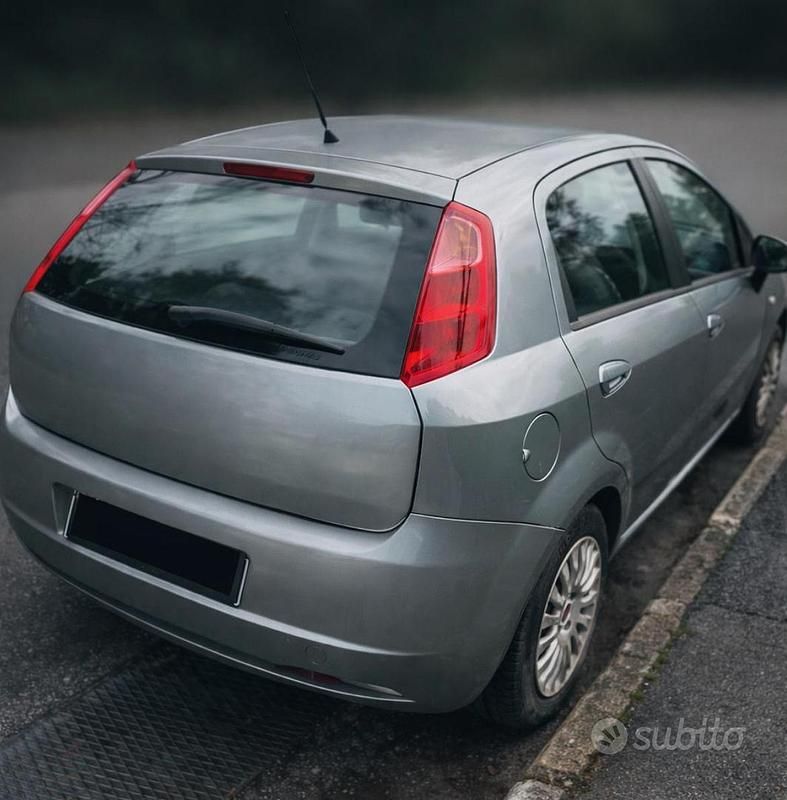 Usata Fiat Grande Punto 2007 Grigio Utilitaria