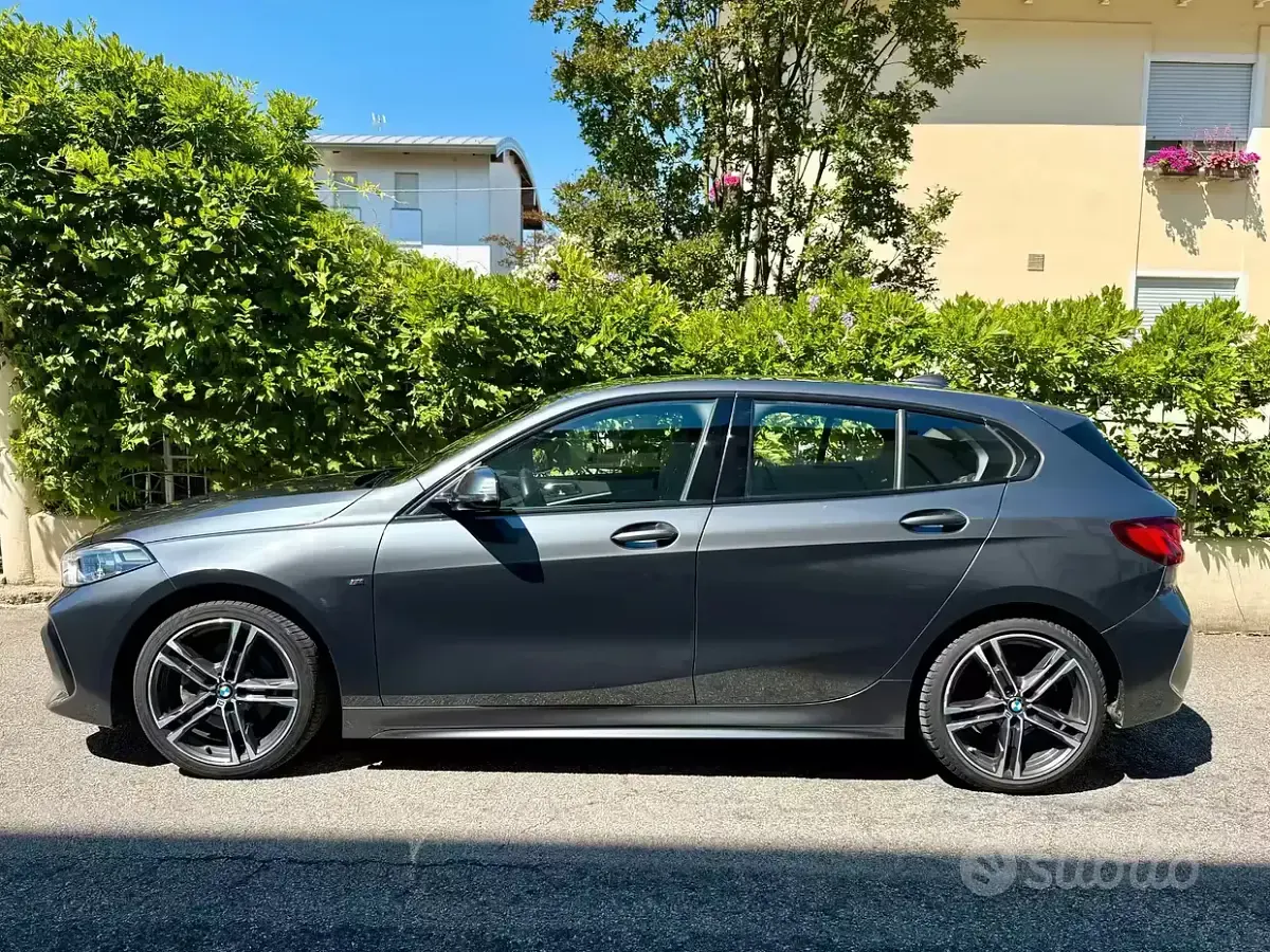 Usata BMW 118 M Sport 150 CV (110 kW) 2020 Grigio Utilitaria