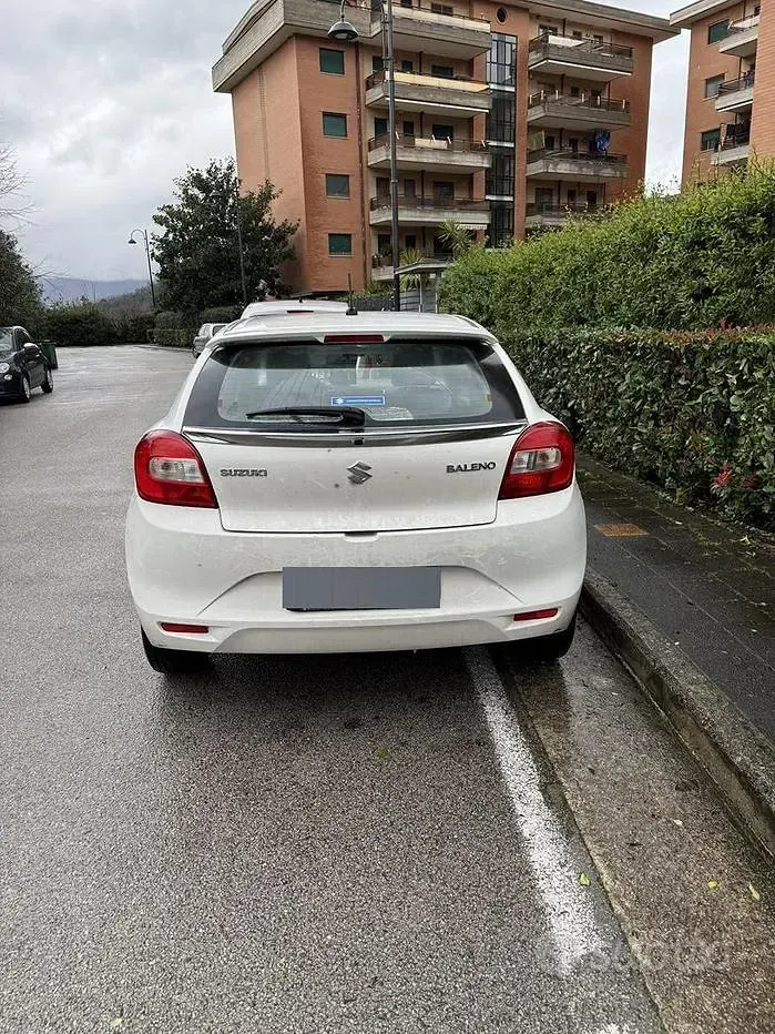 Usata Suzuki Baleno Cool 90 CV (66 kW) 2019 Bianco Utilitaria