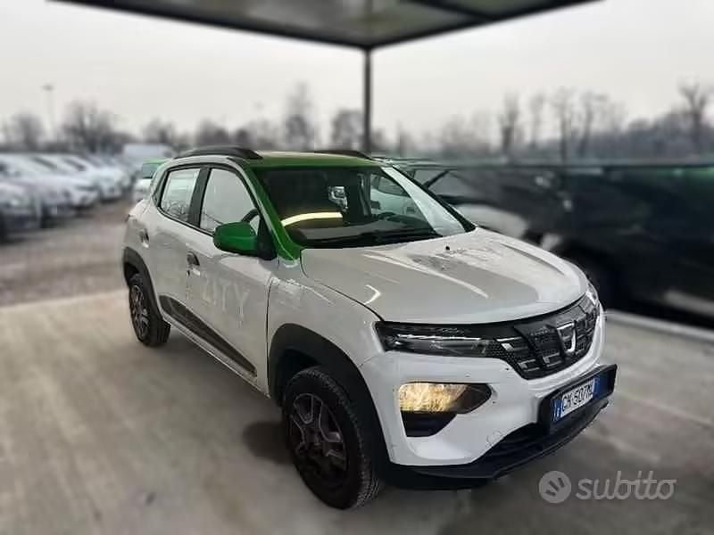 Usata Dacia Spring Comfort Plus 33 kW (45 CV) 2021 Bianco Utilitaria