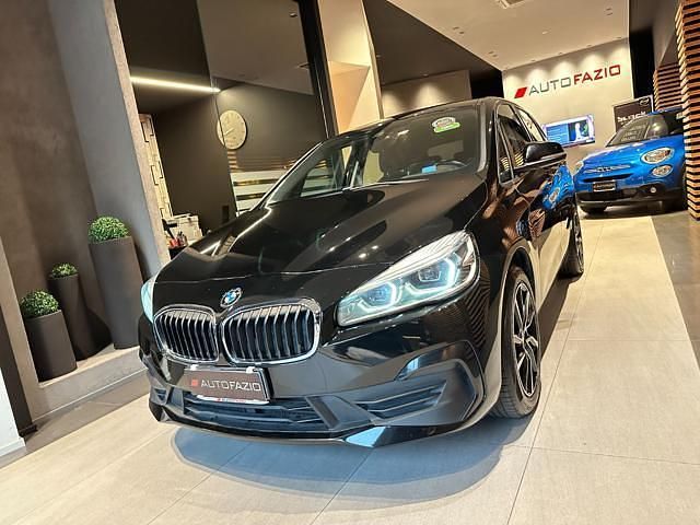 Usata BMW 216 Active Tourer Advantage 116 CV (85 kW) 2018 Nero Monovolume