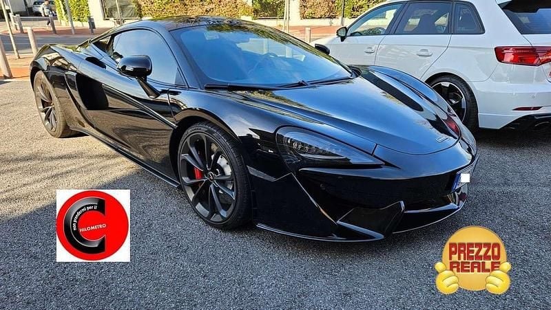 Usata McLaren 540C 540 CV (397 kW) 2018 Fire black perlato Coupé