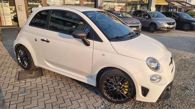 Usata Abarth 695 179 CV (131 kW) 2024 Bianco Utilitaria