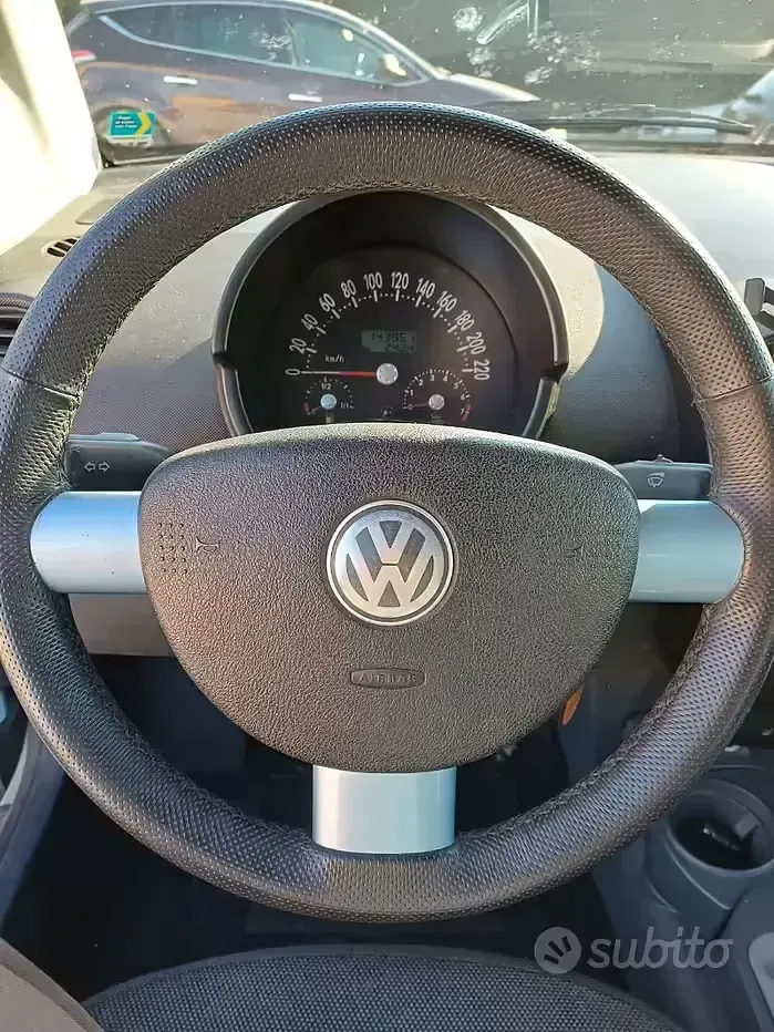 Usata VW New Beetle 116 CV (85 kW) 2004 Utilitaria