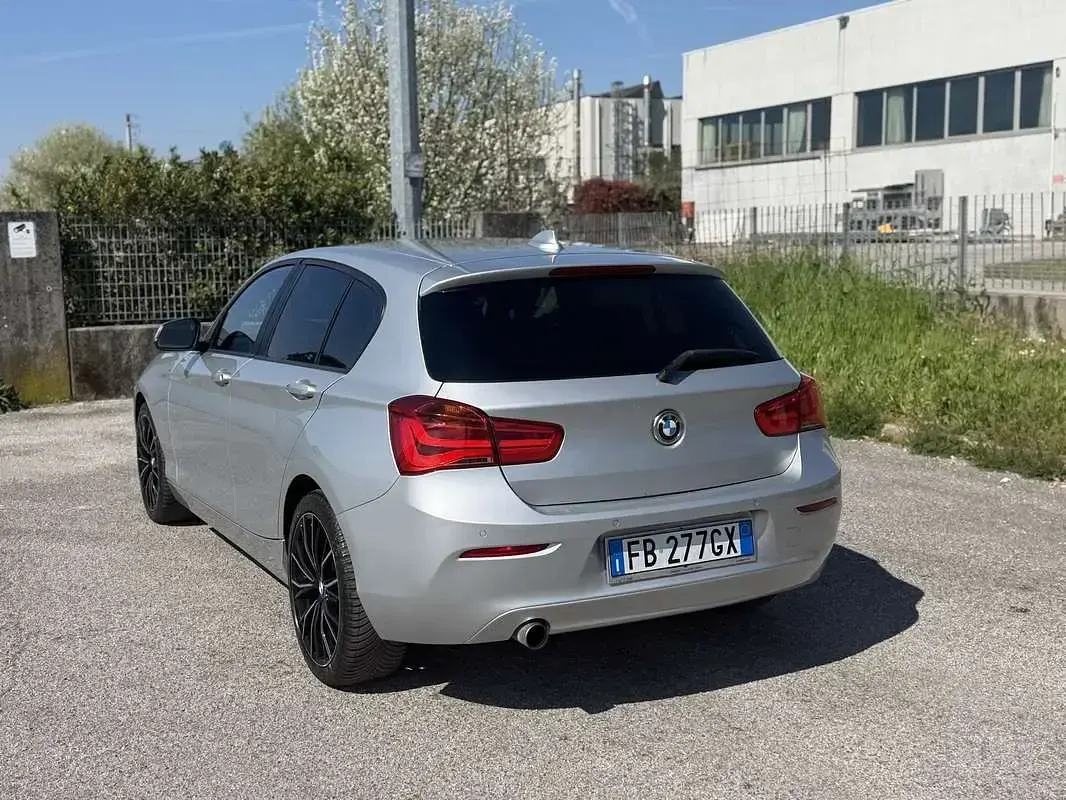 Usata BMW 116 116 CV (85 kW) 2015 Grigio Utilitaria