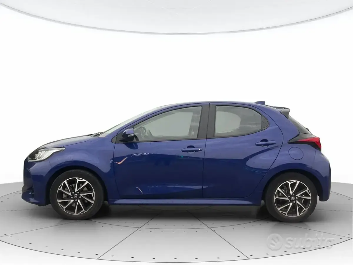 Usata Toyota Yaris Hybrid Trend 2022 Bluazzurro Berlina