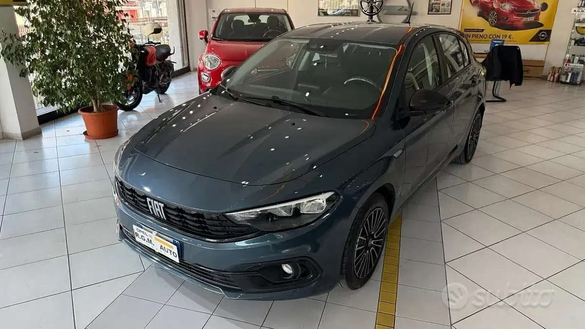 Usata Fiat Tipo City Life 95 CV (69 kW) 2022 Bluazzurro Berlina