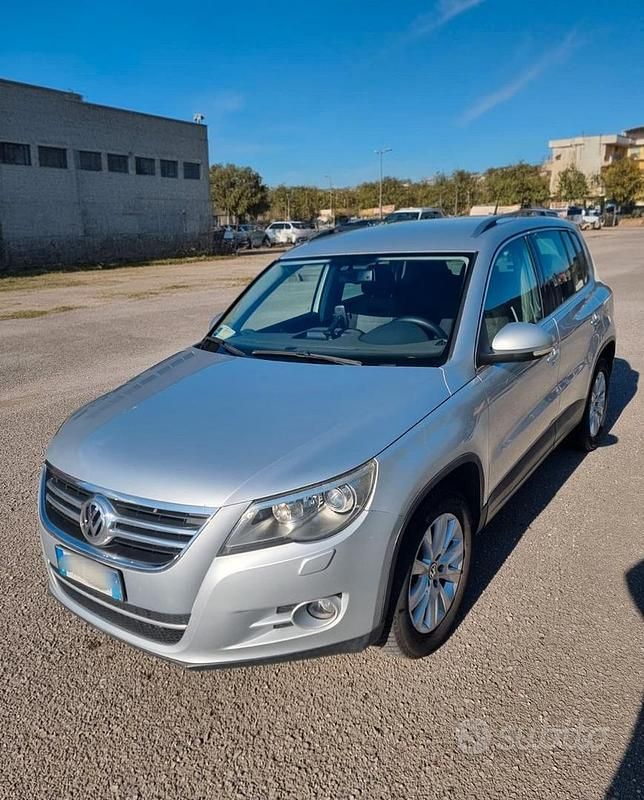 Usata VW Tiguan 140 CV (102 kW) 2009 Grigio SUV