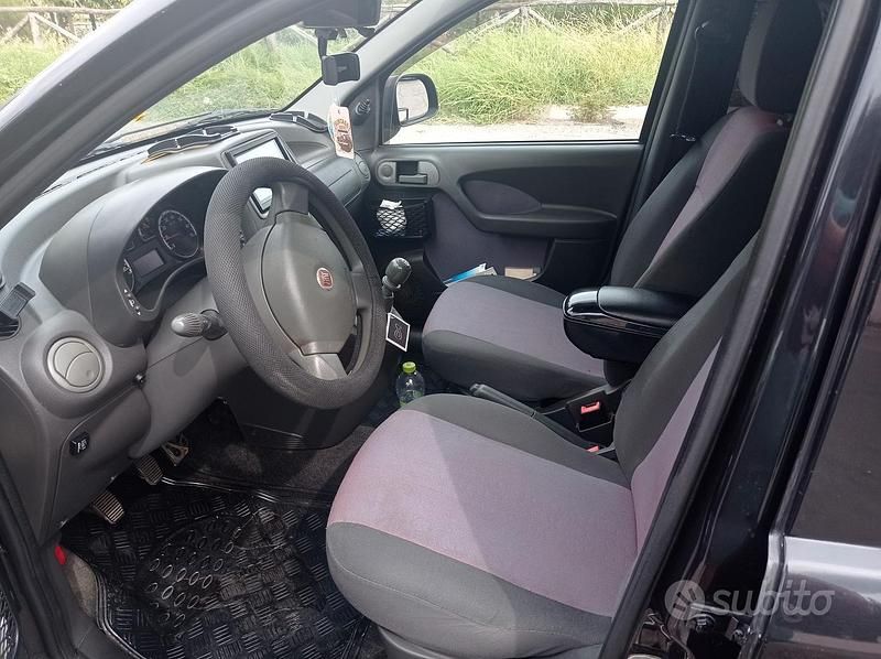 Nero Usata 2010 Fiat Panda Due volumi | 5500 € (Molto cara) - Immagine 1/4