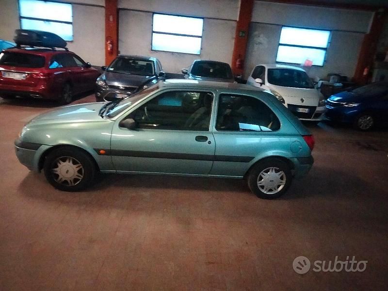 Usata Ford Fiesta 2002 Verde Berlina