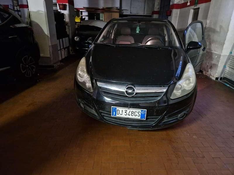 Usata Opel Corsa 75 CV (55 kW) 2007 Nero Utilitaria