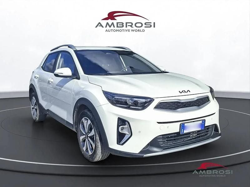 Second-hand Kia Stonic Style 84 CP (61 kW) 2025 Alb SUV