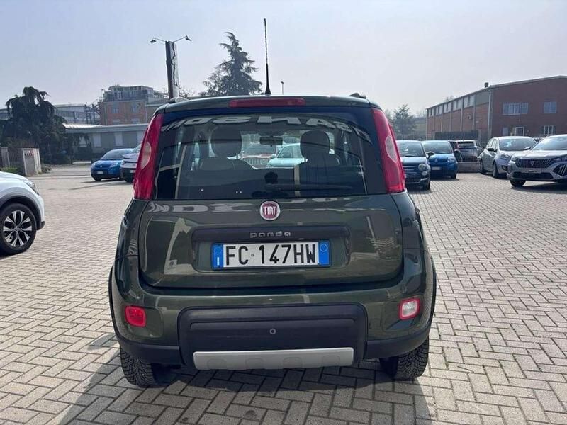 Usata Fiat Panda 4x4 S 95 CV (69 kW) 2016 Verde Utilitaria