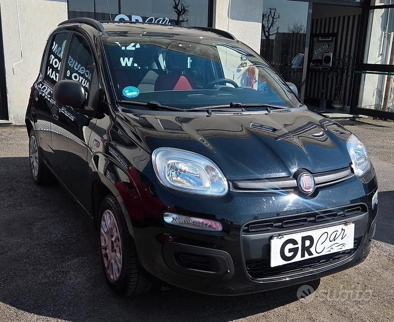 Usata Fiat Panda Pop 69 CV (50 kW) 2015 Nero Utilitaria
