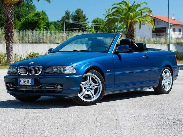 Usata BMW 330 Efficient Dynamics 2001 Blu Cabrio