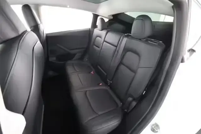 Usata Tesla Model Y Long Range AWD 152 kW (208 CV) 2022 Bianco perla SUV