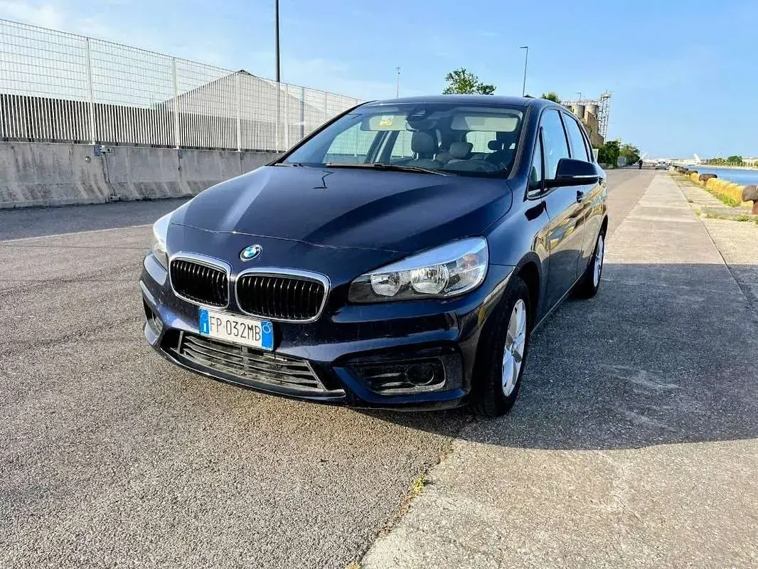 Usata BMW 218 Active Tourer 150 CV (110 kW) 2018 Blu/azzurro Monovolume