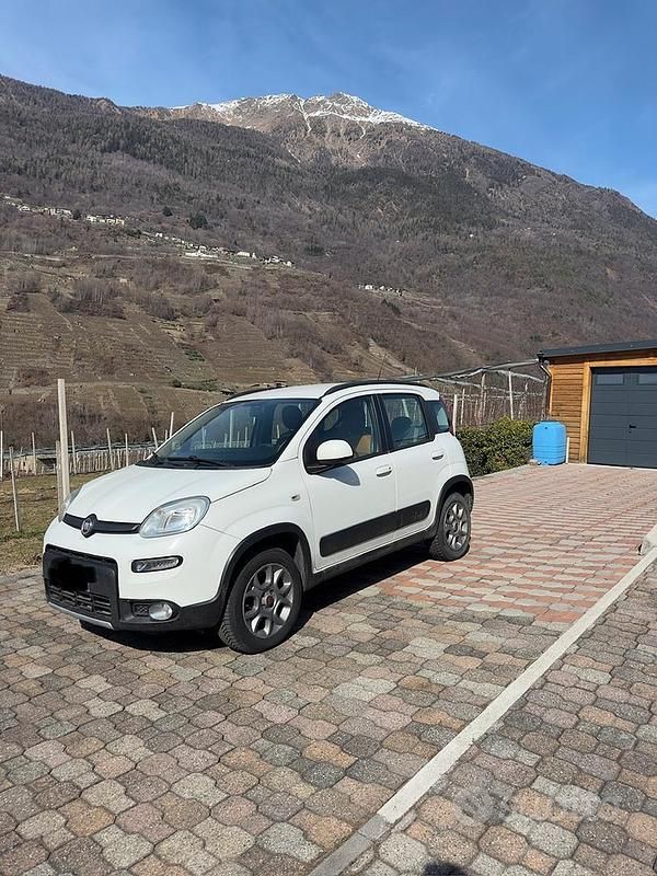 Usata Fiat Panda 4x4 90 CV (66 kW) 2016 Bianco Utilitaria